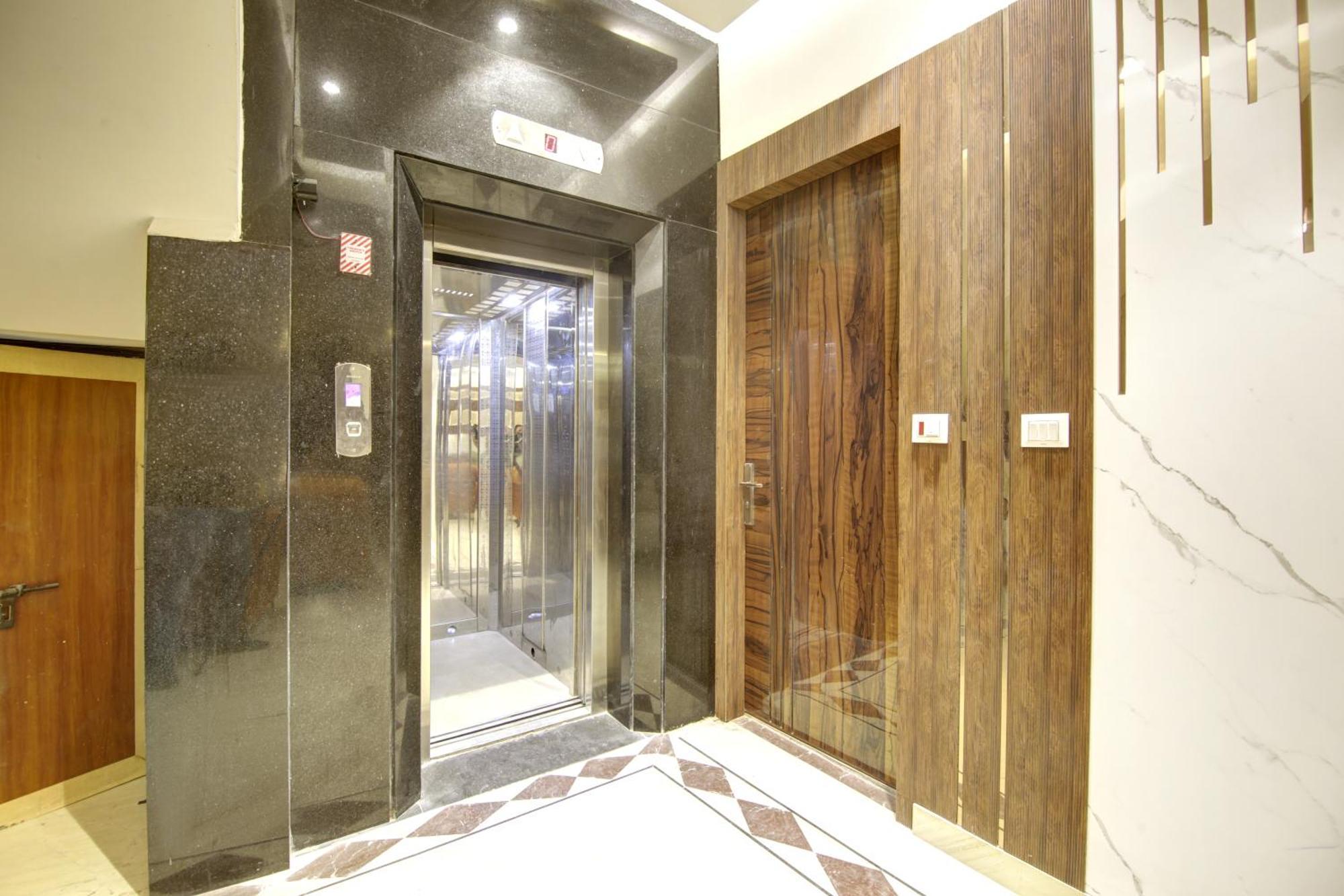 Hotel Star Villa - Front Of New Delhi Railway Station & 5 Minute From Connaught Place エクステリア 写真